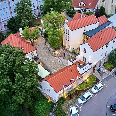 Bellevue Hotel Benesov (Central Bohemian)