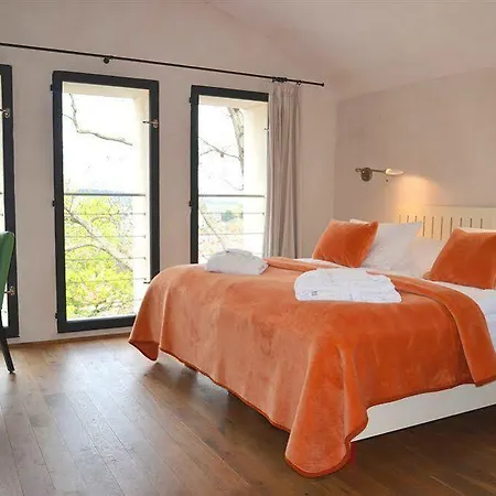 Hotel Bellevue Karlov 4*